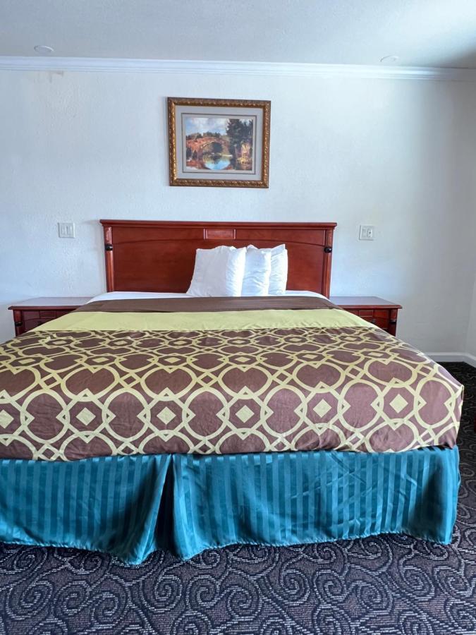 Americas Best Value Inn Hanford Extérieur photo