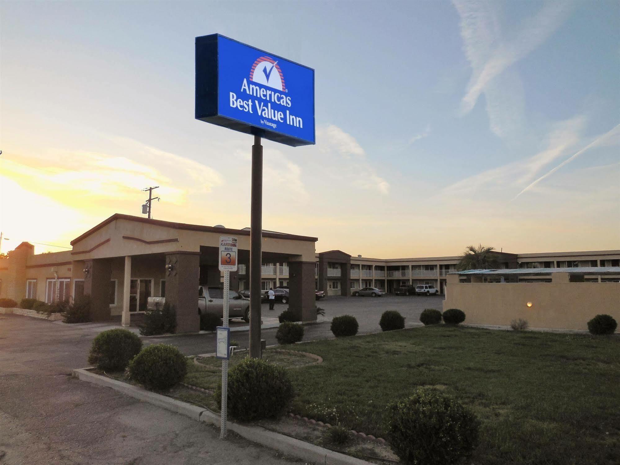 Americas Best Value Inn Hanford Extérieur photo